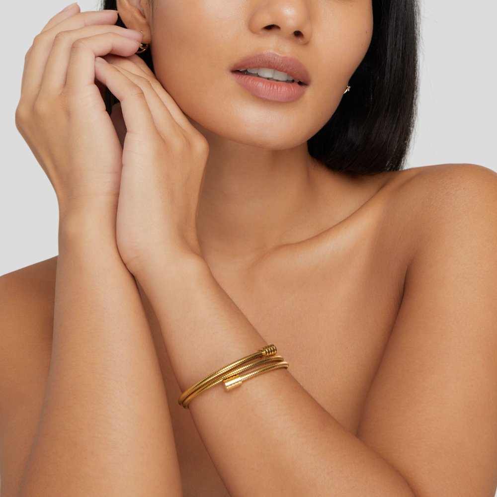 Tvinnade armband