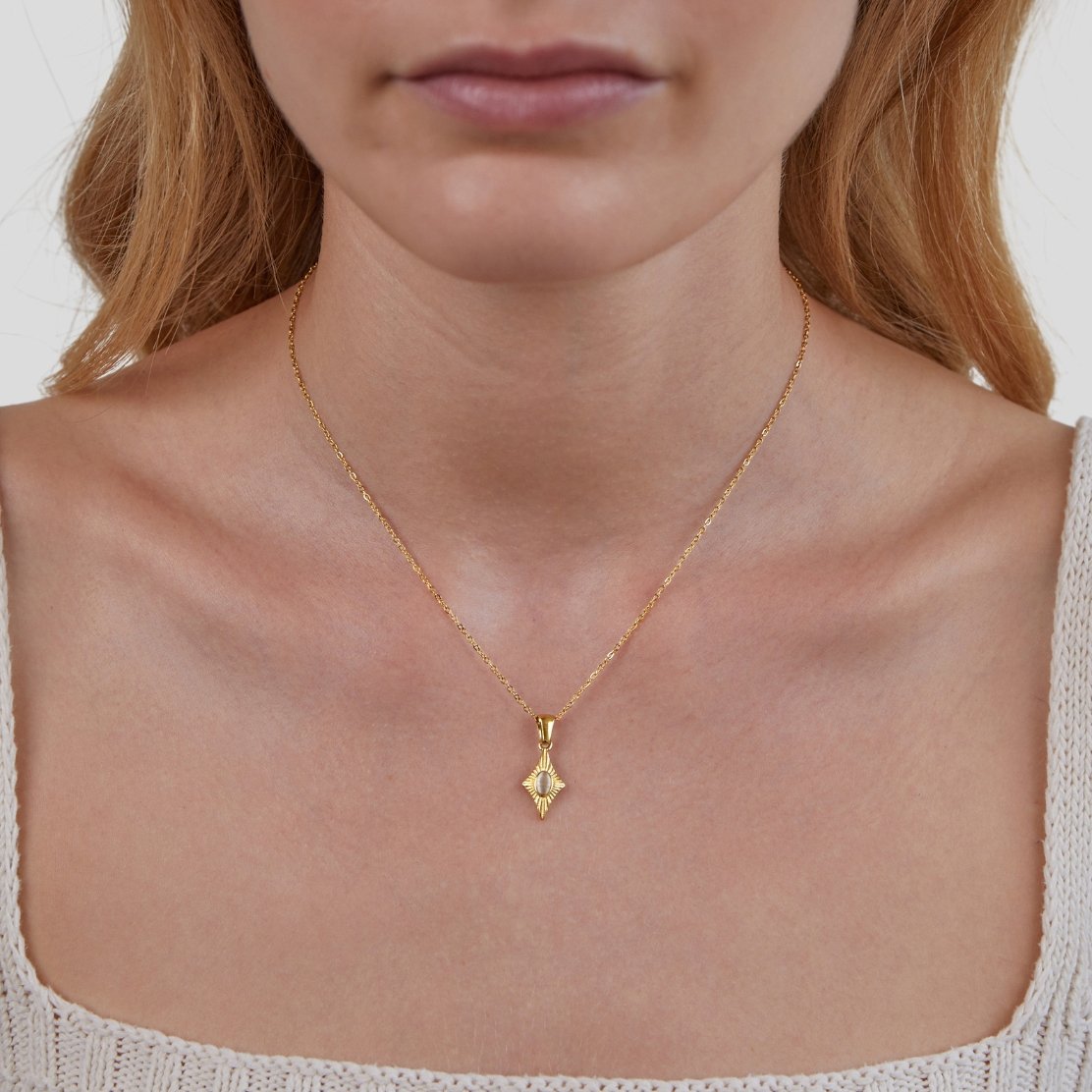 Luna-halsband