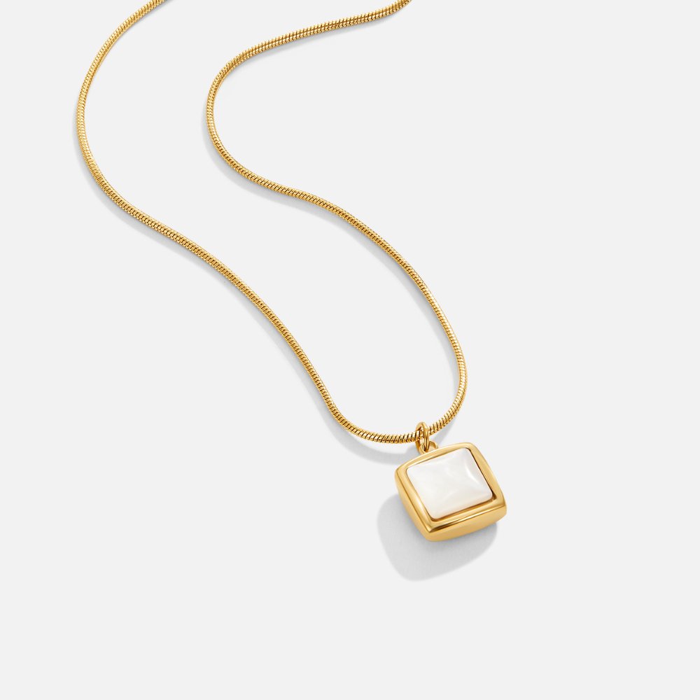 Riva halsband av månsten