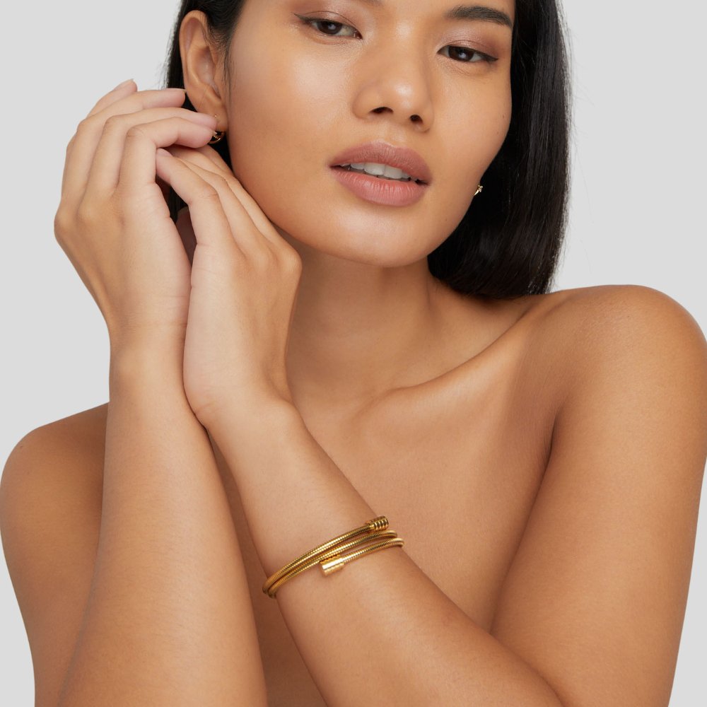 Tvinnade armband